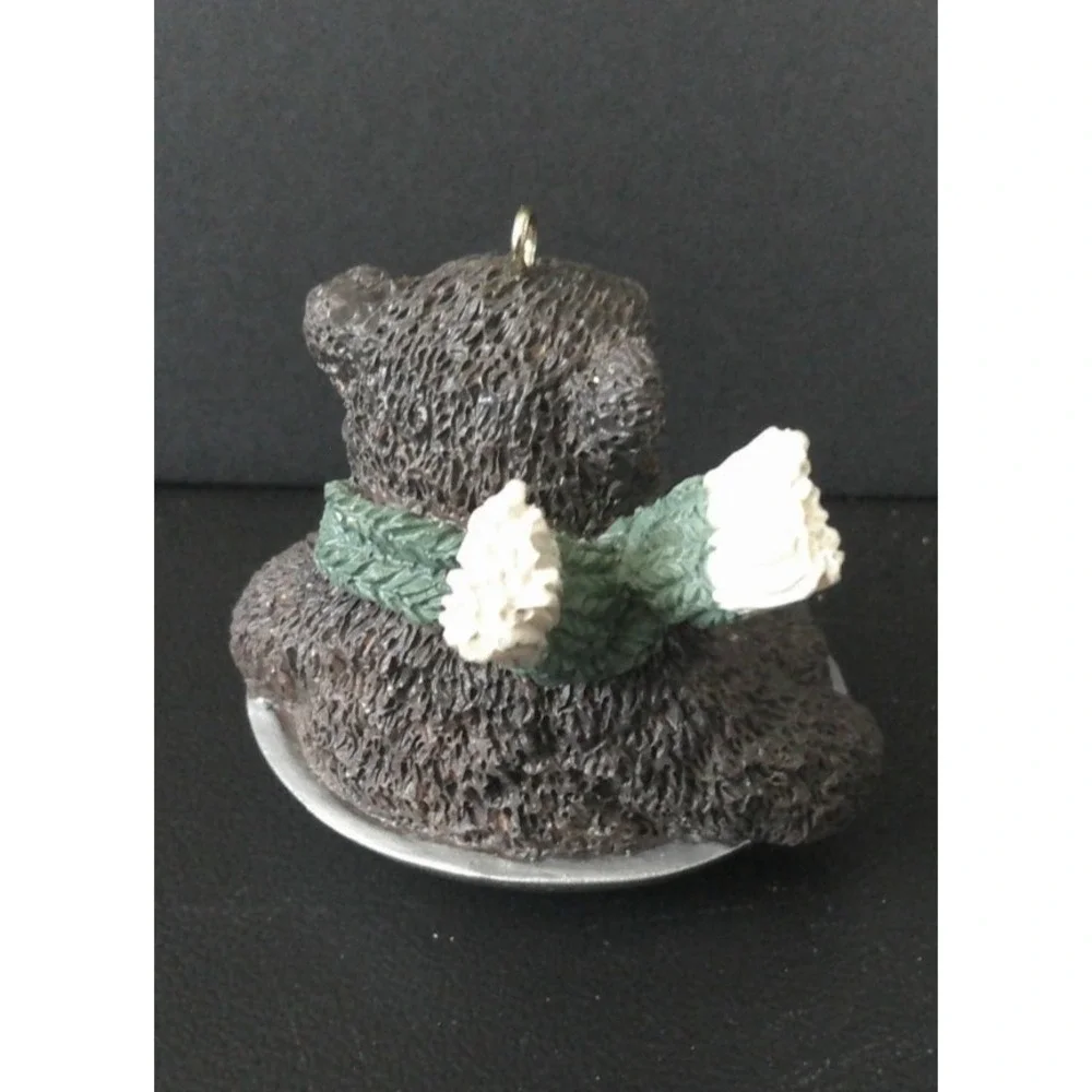 Roman RR Brown Bear Cub Flying Saucer‎ Sledding Christmas Holiday Ornament 1998